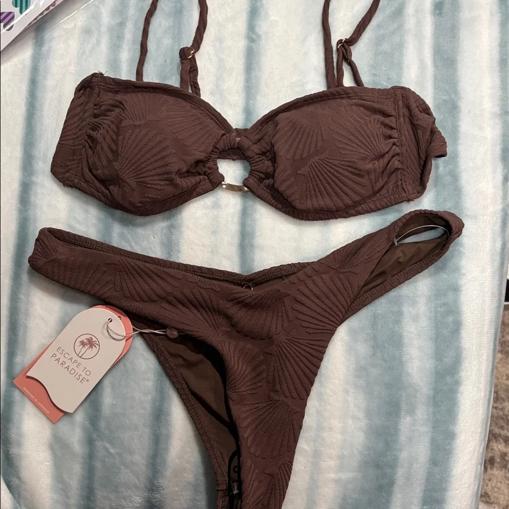 NWT!! Escape to Paradise Textured Brown Bikini Set with Ring-Front Accent - Picture 4 of 6